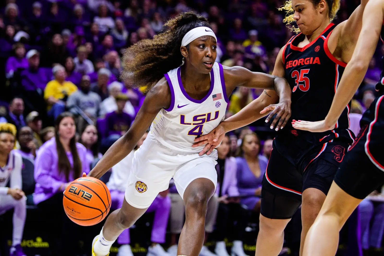 Flau'jae Johnson during a basketball match